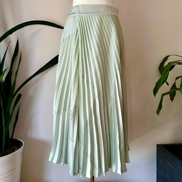 $438 Vince pleated satin midi skirt 2 silvery seafoam green with pockets - Picture 4 of 12